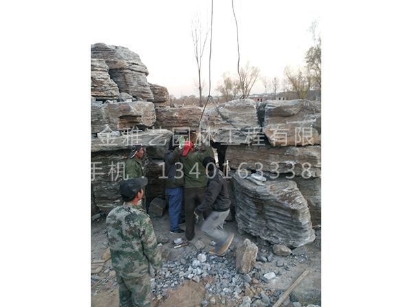 景觀(guān)假山施工現場(chǎng) (3)